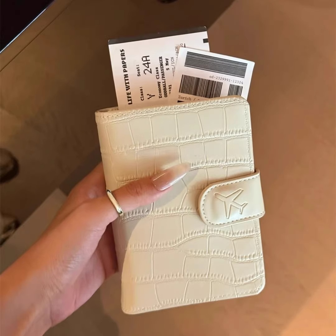 Обложка для паспорта из искусс – обзор и цена Index Card Holder